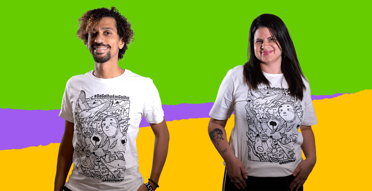homem e mulher lado a lado vestindo a camiseta da campanha